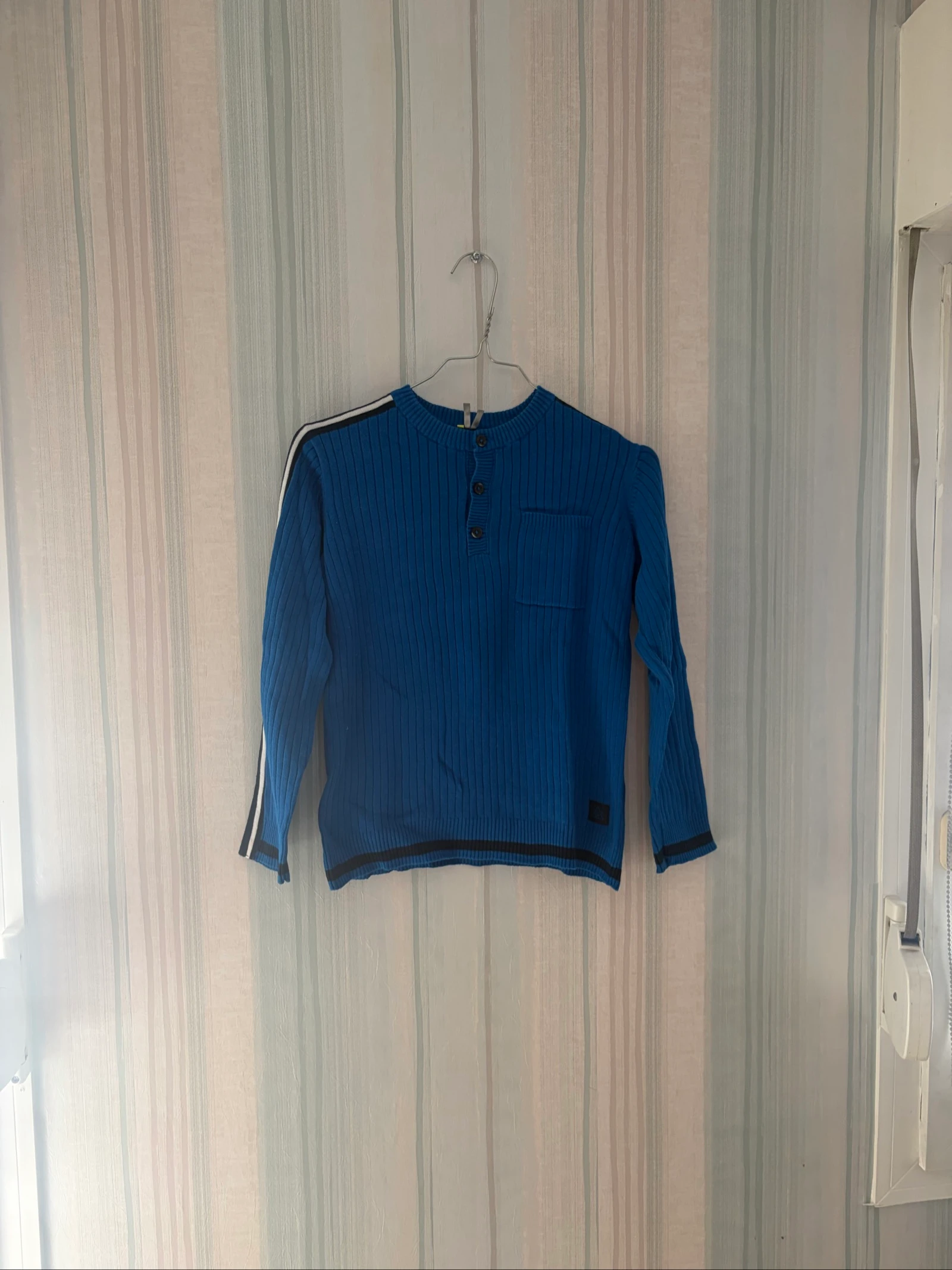 Joli pull orchestra taille 10 ans